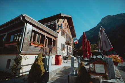 Auberge des Gorges à Servoz · Hôtel 3 étoiles et Restaurant Bistronomique